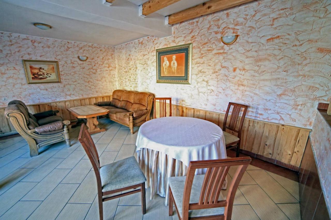 Folwark Tumiany Pokoje & Restauracja Eksteriør bilde