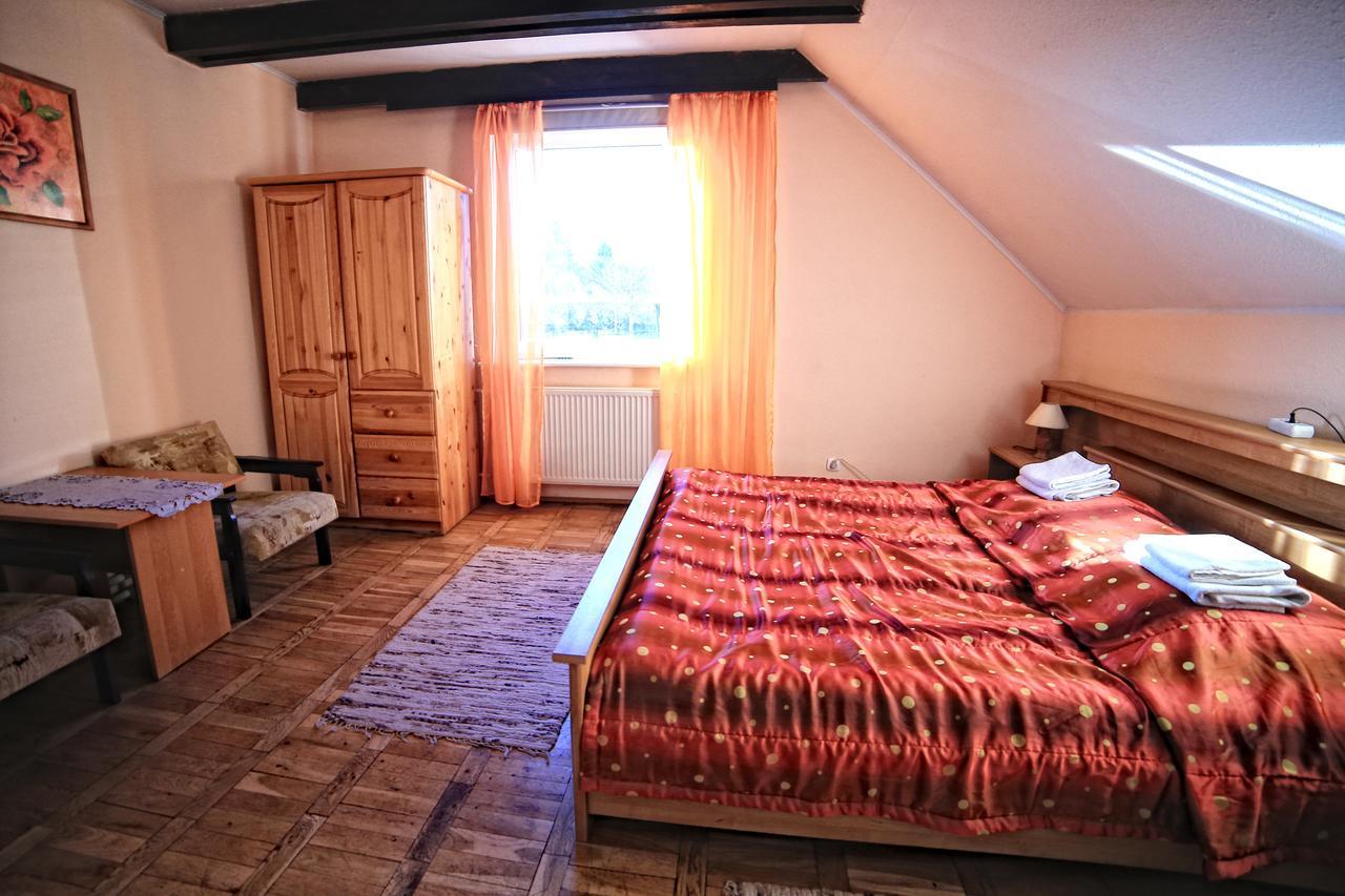 Folwark Tumiany Pokoje & Restauracja Rom bilde