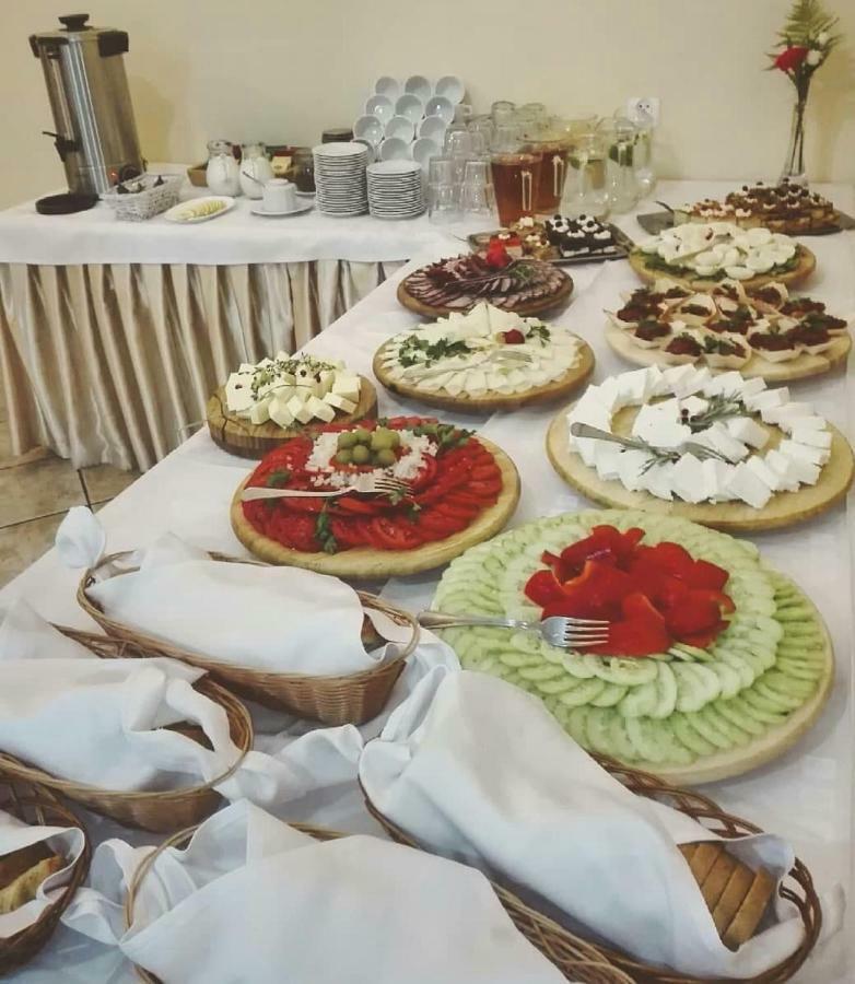 Folwark Tumiany Pokoje & Restauracja Eksteriør bilde